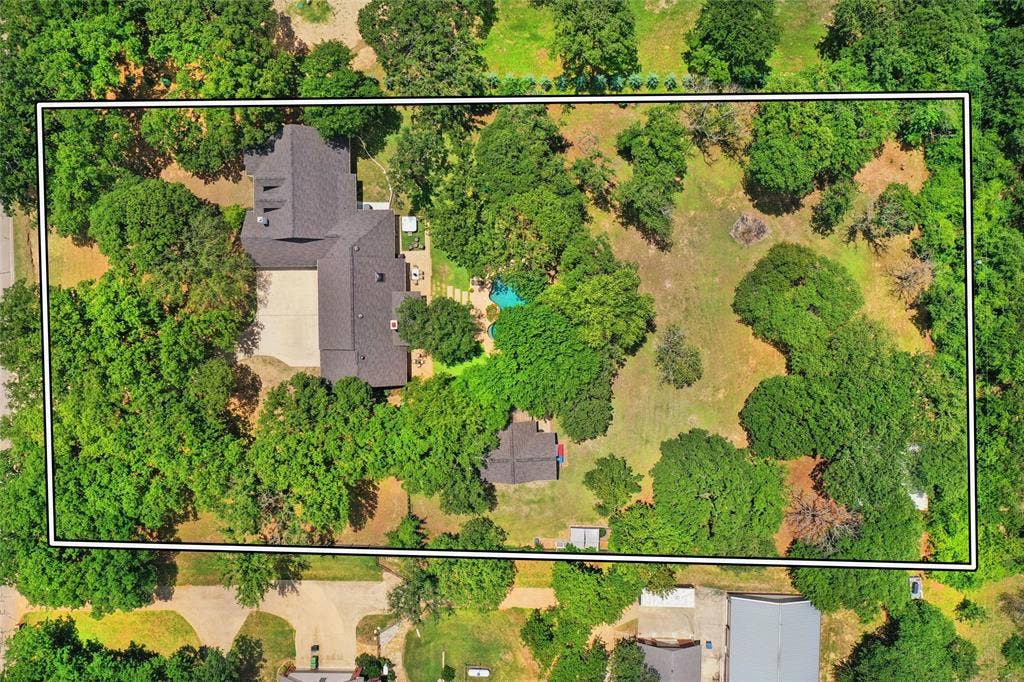 915 Skyline Drive, Argyle, TX 76226 915 Skyline Drive, Argyle, TX 76226