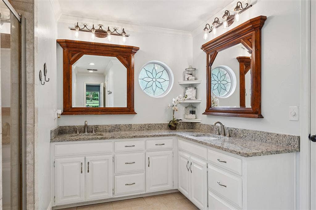 915 Skyline Drive, Argyle, TX 76226 915 Skyline Drive, Argyle, TX 76226