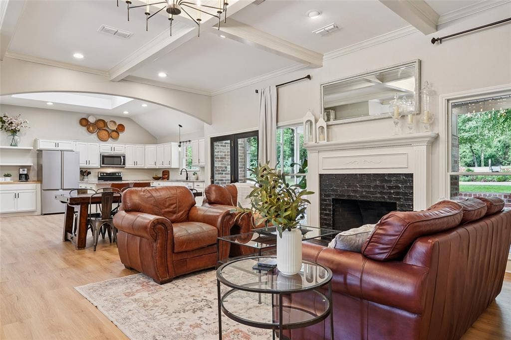 915 Skyline Drive, Argyle, TX 76226 915 Skyline Drive, Argyle, TX 76226