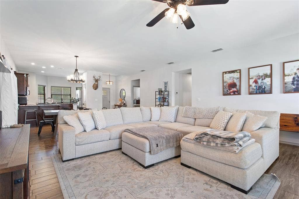 13835 County Road 4200, Lindale, TX 75771 13835 County Road 4200, Lindale, TX 75771