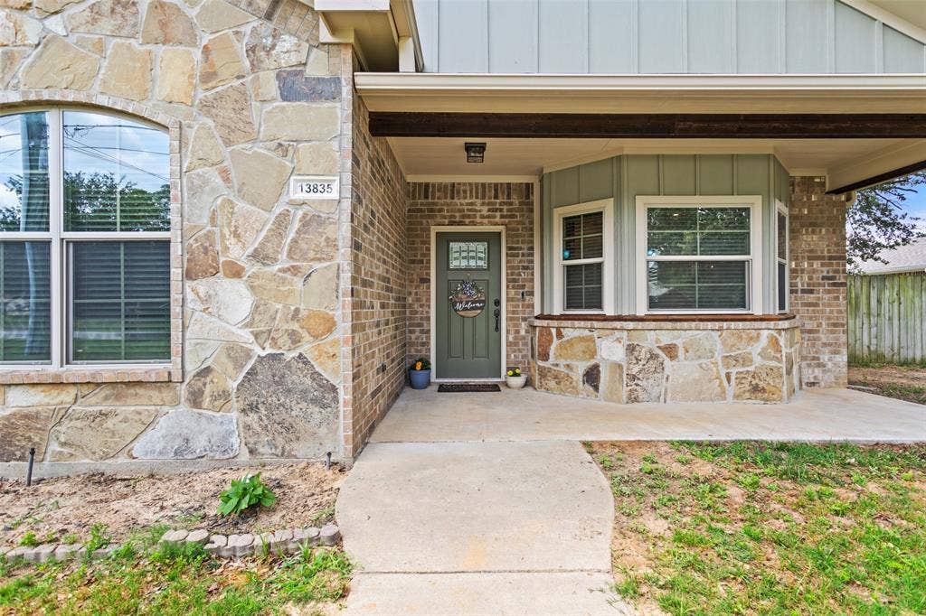 13835 County Road 4200, Lindale, TX 75771 13835 County Road 4200, Lindale, TX 75771