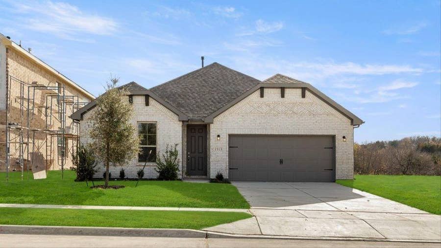Property photo for 1420 Elle Lane, Aubrey, TX