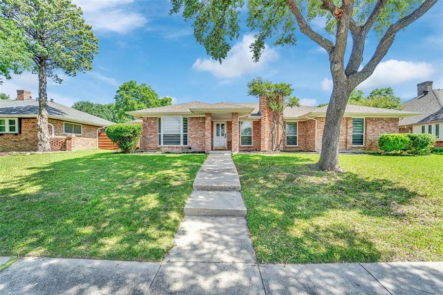 Property photo for 2225 Ridgewood, Carrollton, TX