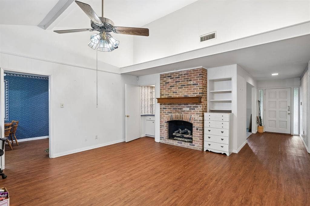 12518 High Meadow Drive, Dallas, TX 75244 Living room