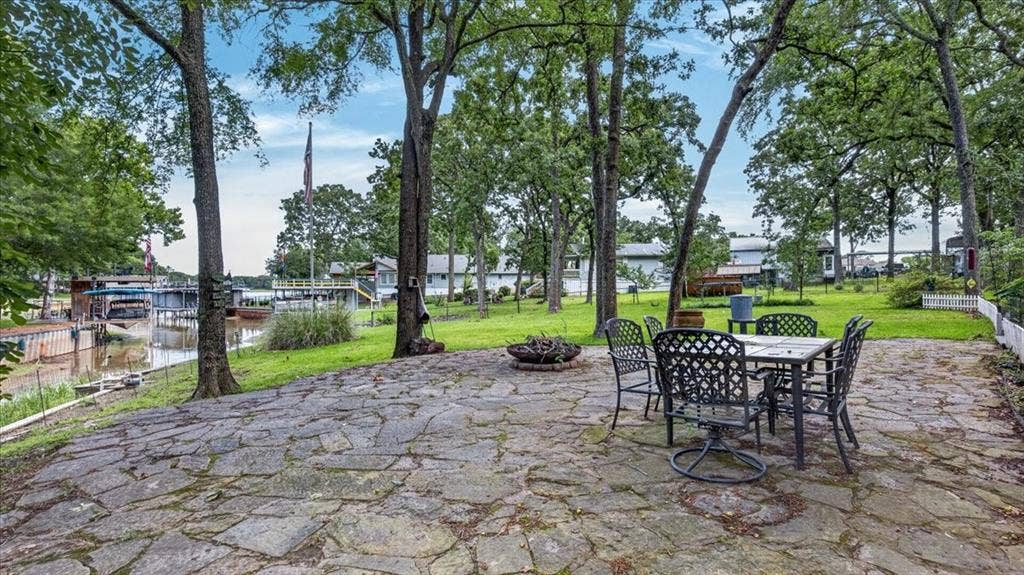 110 Punto Pescador, Gun Barrel City, TX 75156 110 Punto Pescador, Gun Barrel City, TX 75156