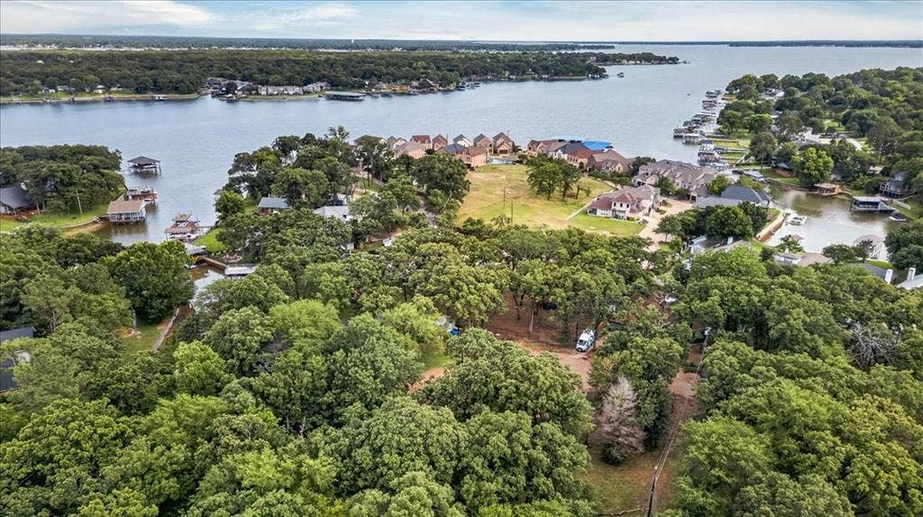 110 Punto Pescador, Gun Barrel City, TX 75156 110 Punto Pescador, Gun Barrel City, TX 75156