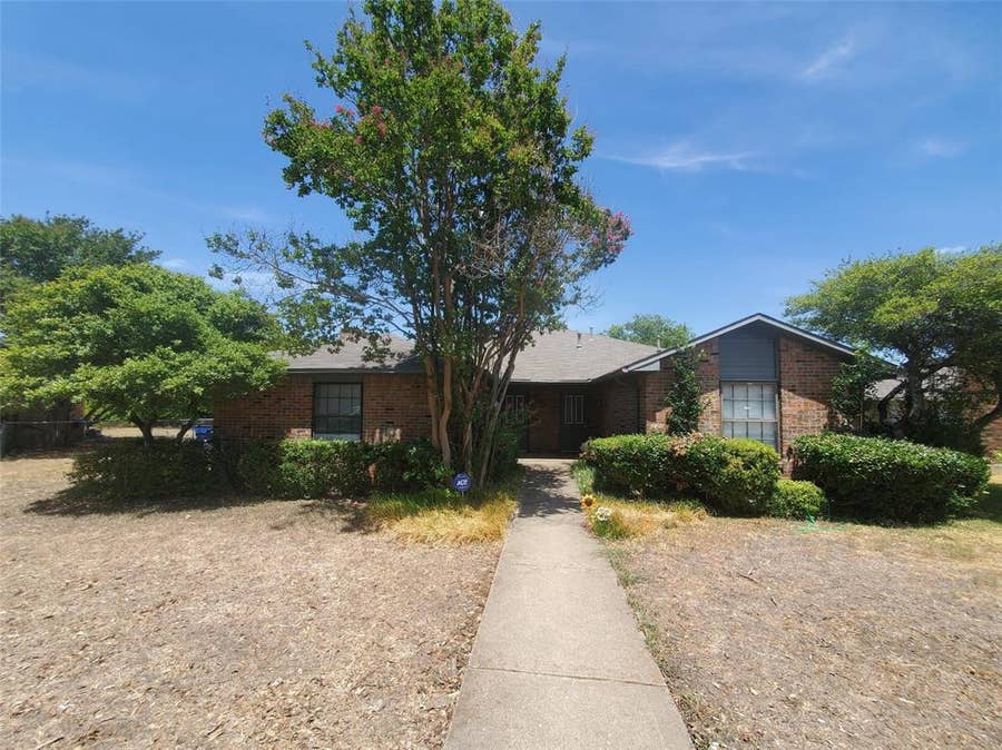 Property photo for 1731 Dynasty Circle, Glenn Heights, TX
