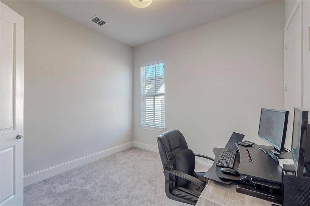 638 Dalton Lane, #802, Irving, TX 75039 638 Dalton Lane, #802, Irving, TX 75039
