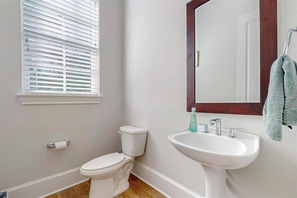 638 Dalton Lane, #802, Irving, TX 75039 638 Dalton Lane, #802, Irving, TX 75039