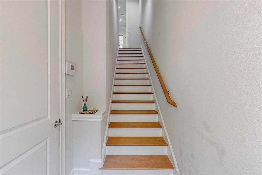 638 Dalton Lane, #802, Irving, TX 75039 638 Dalton Lane, #802, Irving, TX 75039