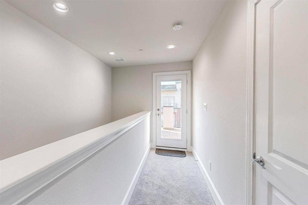 638 Dalton Lane, #802, Irving, TX 75039 638 Dalton Lane, #802, Irving, TX 75039