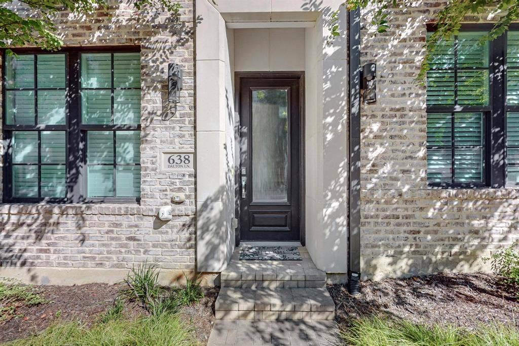 638 Dalton Lane, #802, Irving, TX 75039 638 Dalton Lane, #802, Irving, TX 75039