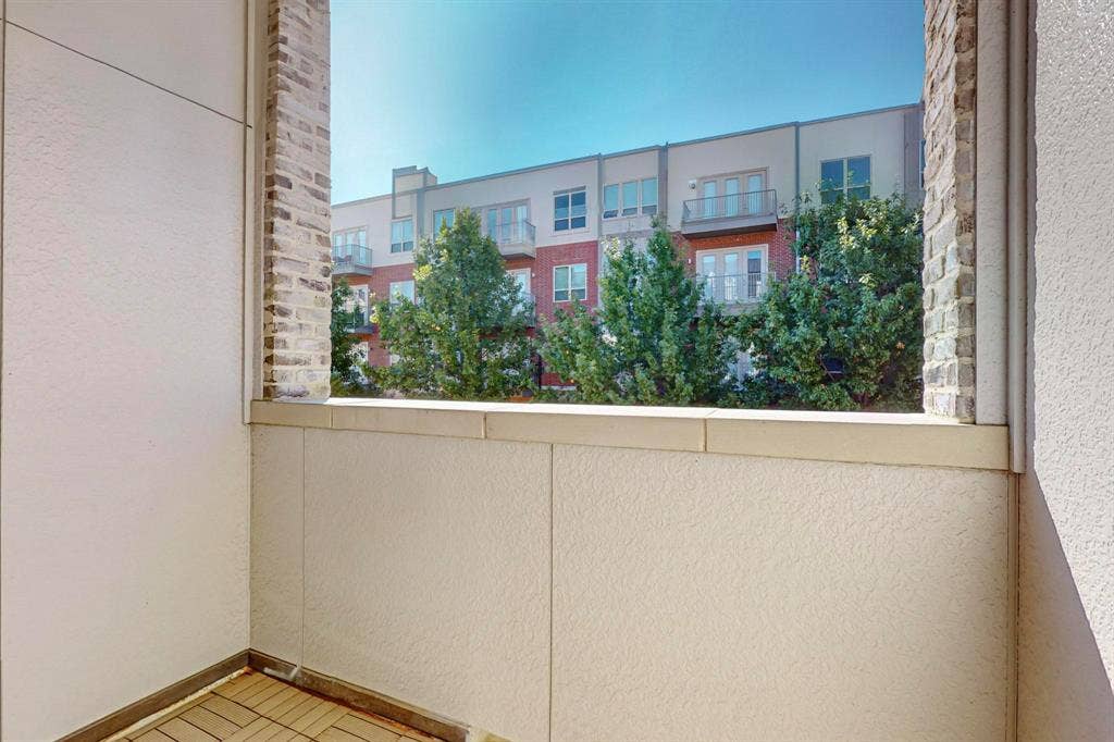 638 Dalton Lane, #802, Irving, TX 75039 638 Dalton Lane, #802, Irving, TX 75039