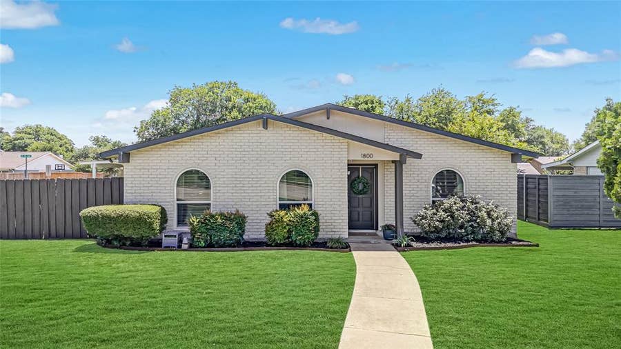 Property photo for 1800 Cumberland Trail, Plano, TX