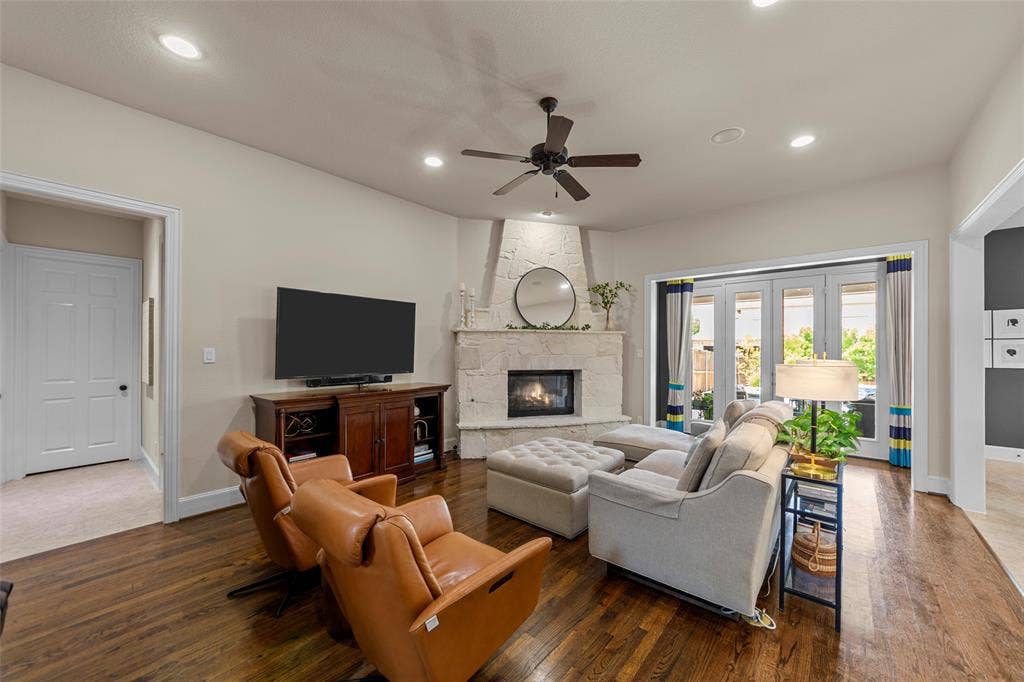 856 Fountain View Court, Allen, TX 75013 856 Fountain View Court, Allen, TX 75013