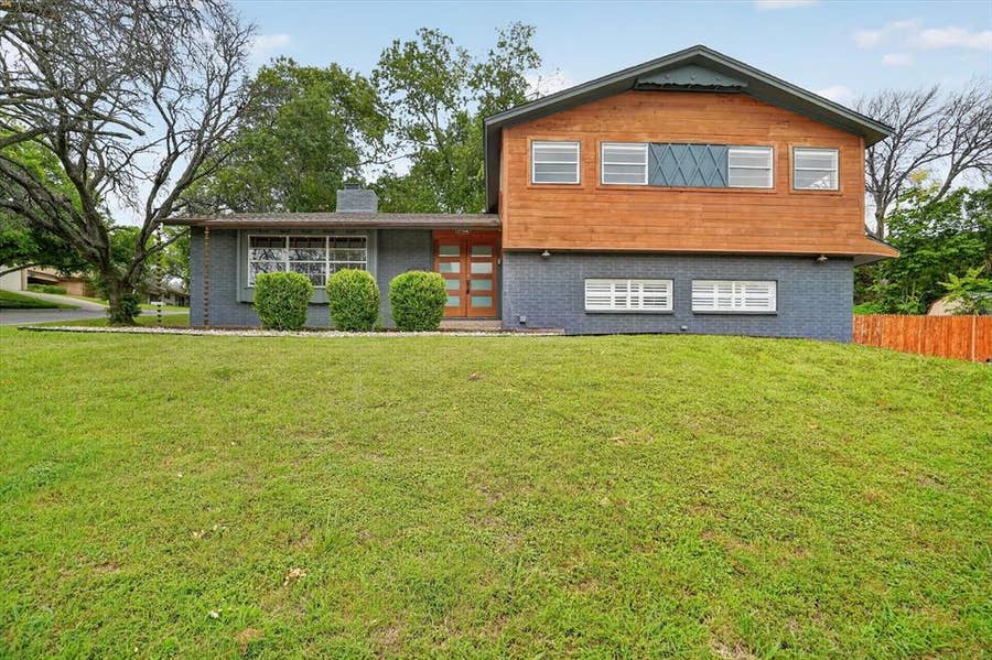 Property photo for 6609 Genoa Road, Fort Worth, TX