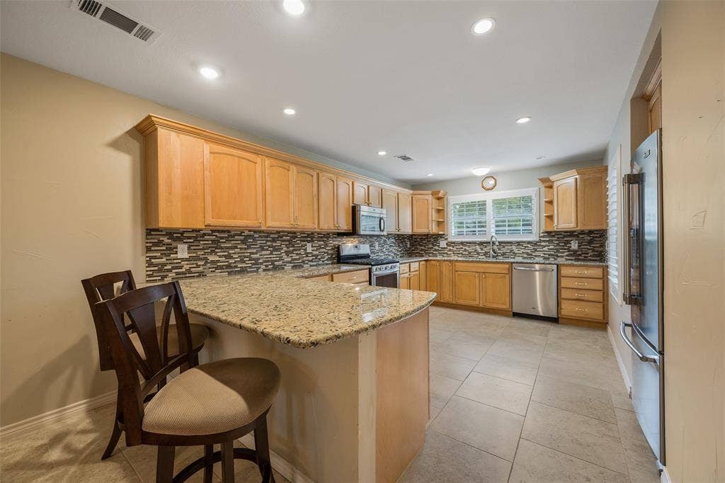 109 Castlewood Road, Enchanted Oaks, TX 75156 109 Castlewood Road, Enchanted Oaks, TX 75156