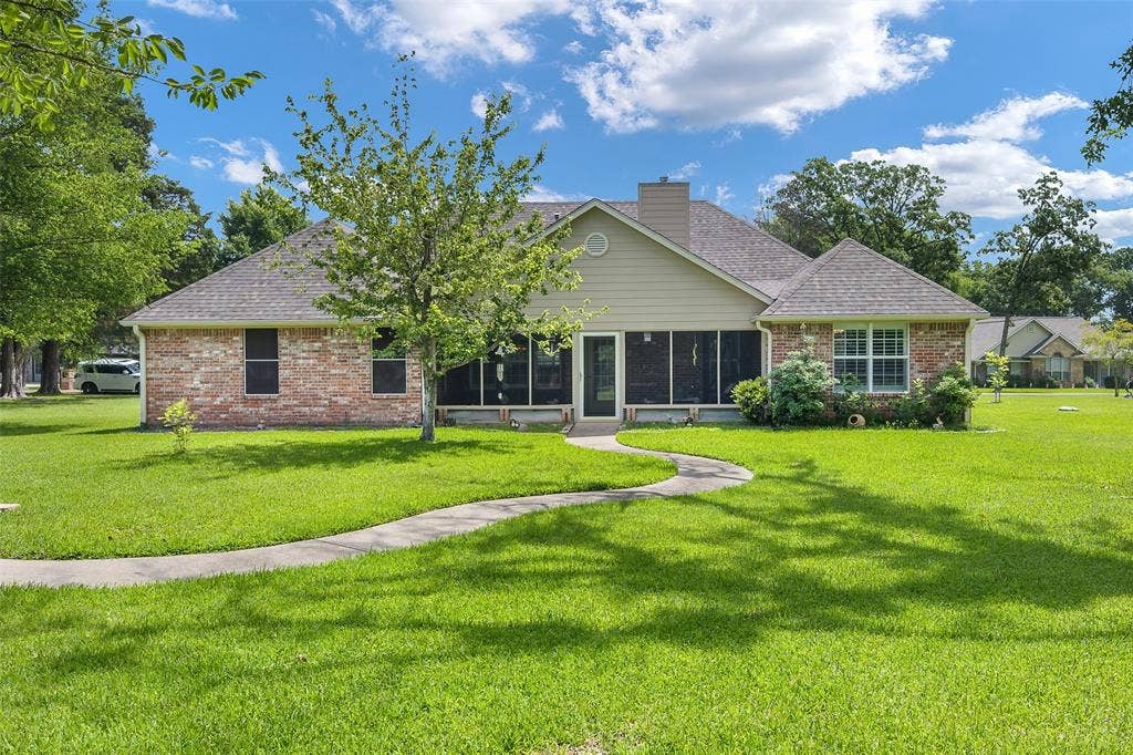 109 Castlewood Road, Enchanted Oaks, TX 75156 109 Castlewood Road, Enchanted Oaks, TX 75156
