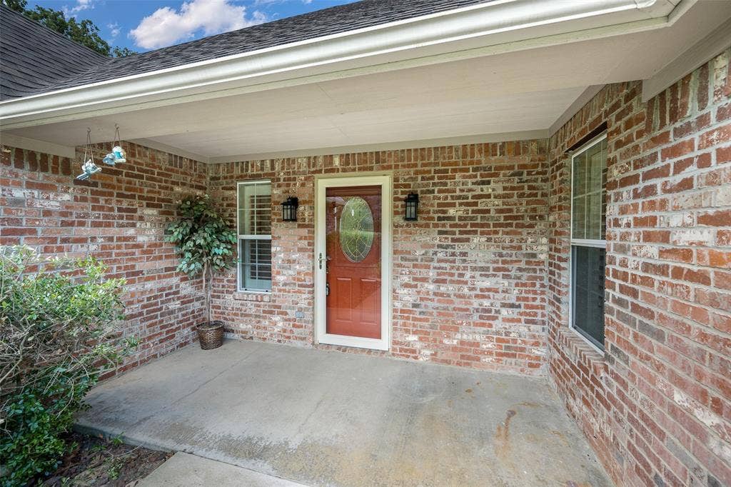 109 Castlewood Road, Enchanted Oaks, TX 75156 109 Castlewood Road, Enchanted Oaks, TX 75156