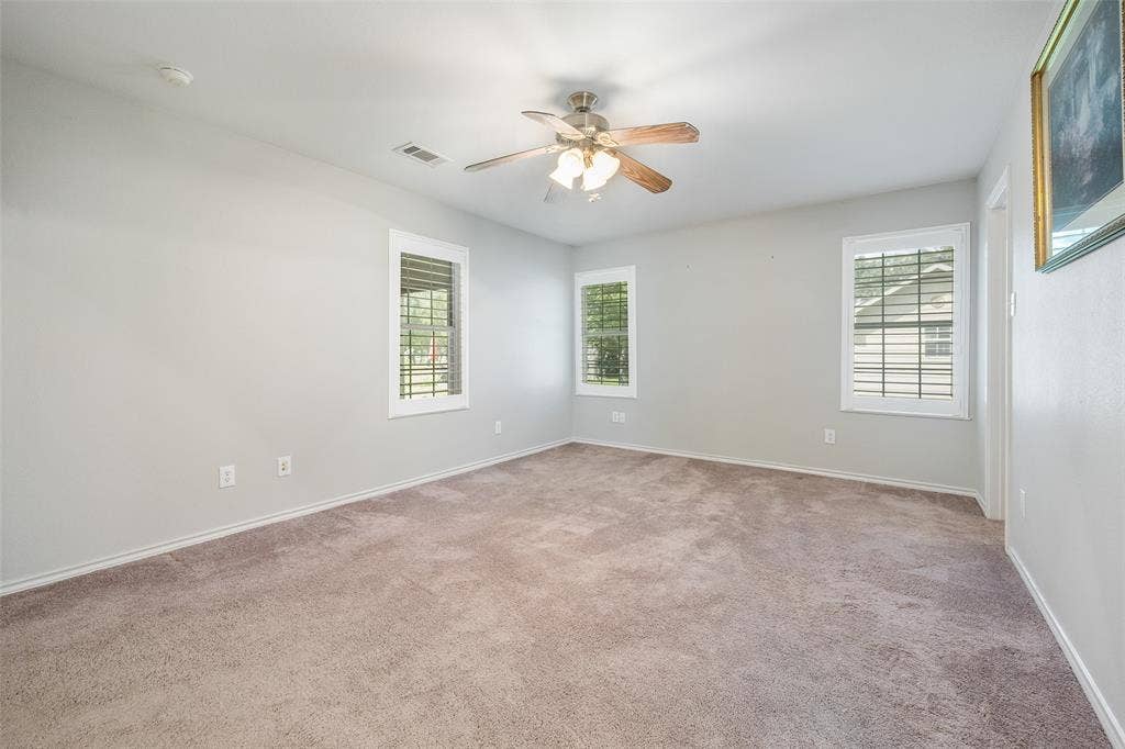 109 Castlewood Road, Enchanted Oaks, TX 75156 109 Castlewood Road, Enchanted Oaks, TX 75156