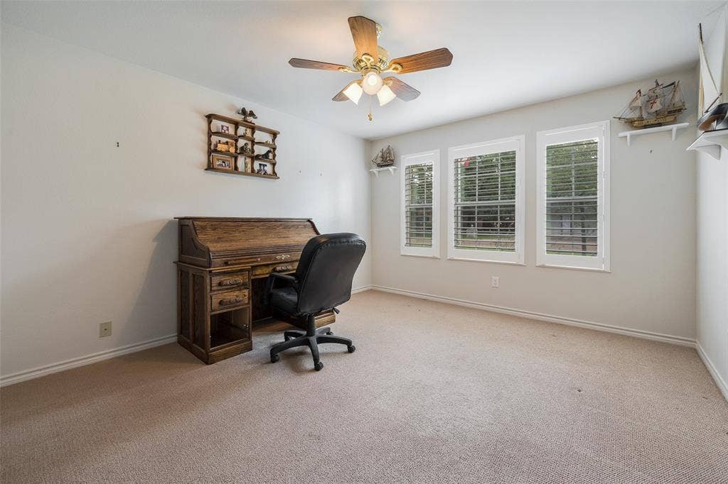 109 Castlewood Road, Enchanted Oaks, TX 75156 109 Castlewood Road, Enchanted Oaks, TX 75156