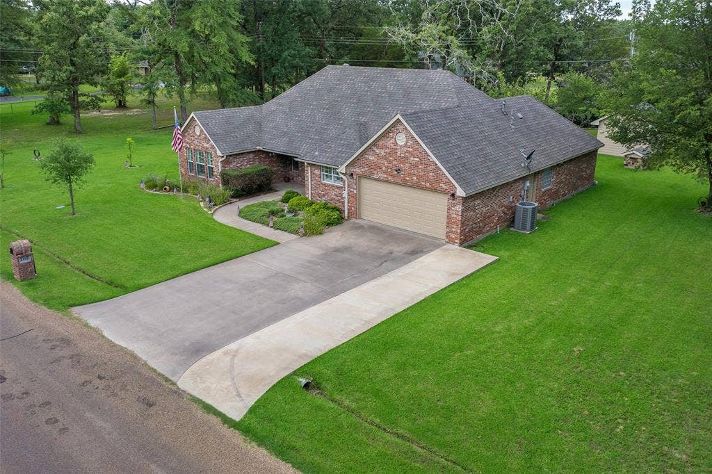 109 Castlewood Road, Enchanted Oaks, TX 75156 109 Castlewood Road, Enchanted Oaks, TX 75156