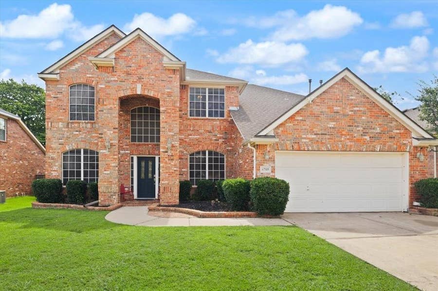 Property photo for 6705 Glade Drive, Arlington, TX