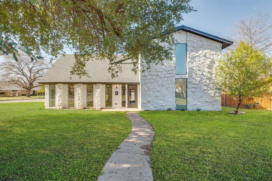 Property photo for 3837 Kimball Ridge Drive, Dallas, TX