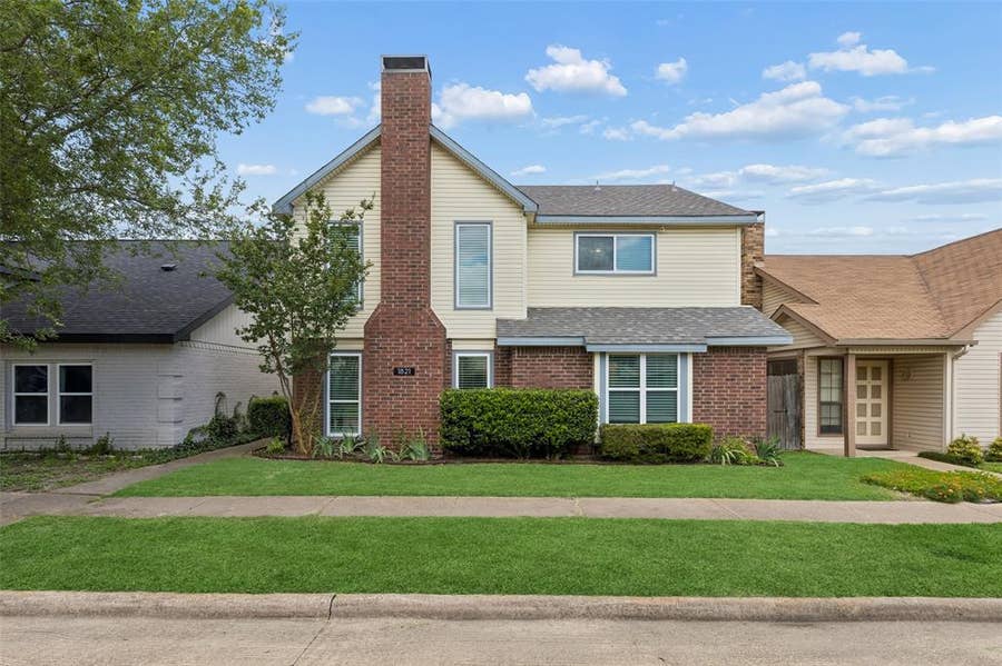 Property photo for 1821 Wyster Drive, Garland, TX