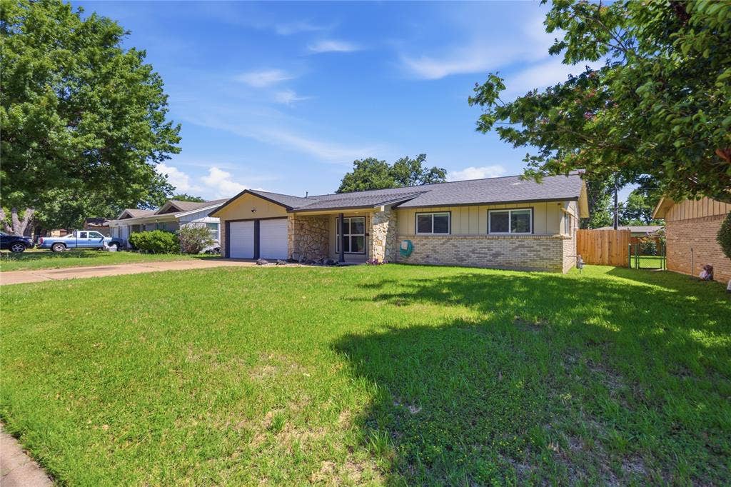 2116 Chelsea Drive, Edgecliff Village, TX 76134 2116 Chelsea Drive, Edgecliff Village, TX 76134