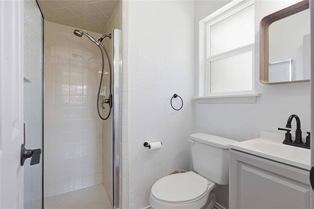 2116 Chelsea Drive, Edgecliff Village, TX 76134 2116 Chelsea Drive, Edgecliff Village, TX 76134