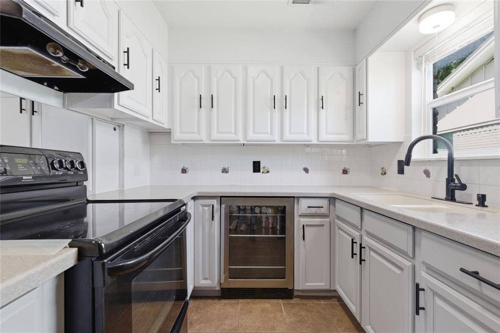 2116 Chelsea Drive, Edgecliff Village, TX 76134 2116 Chelsea Drive, Edgecliff Village, TX 76134