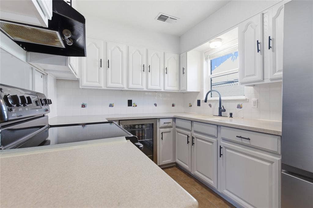 2116 Chelsea Drive, Edgecliff Village, TX 76134 2116 Chelsea Drive, Edgecliff Village, TX 76134