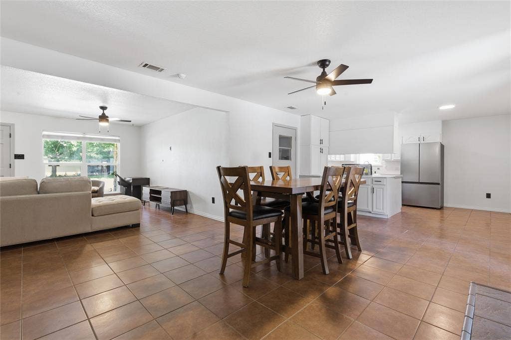 2116 Chelsea Drive, Edgecliff Village, TX 76134 2116 Chelsea Drive, Edgecliff Village, TX 76134