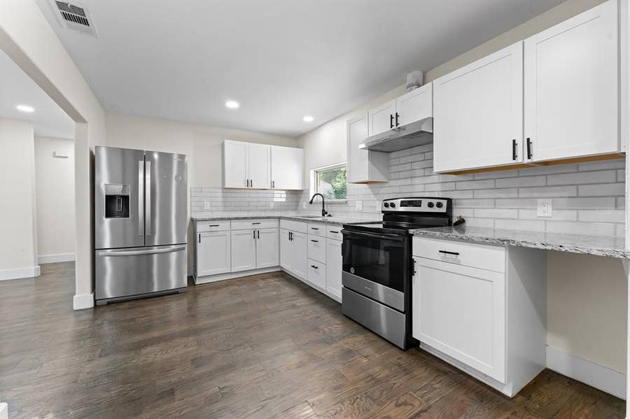 Property photo for 3806 Castle Hills Drive, Dallas, TX