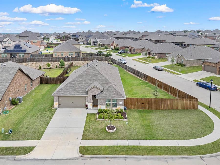 Property photo for 510 Royal Pine Drive, Fate, TX