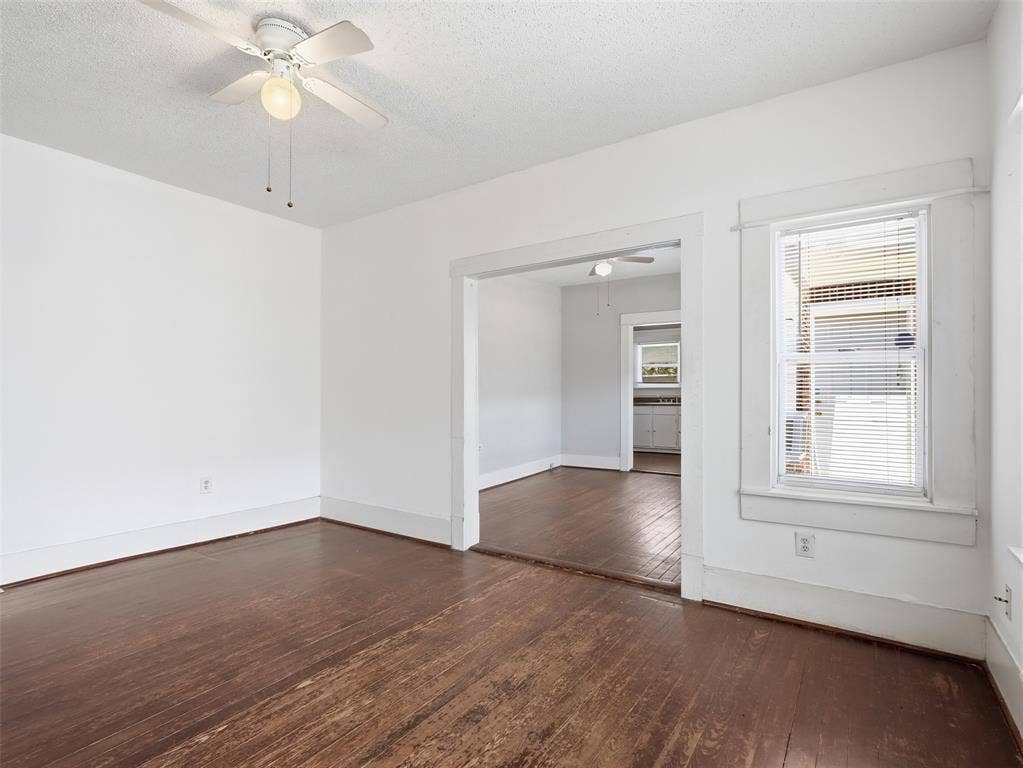 813 W 8th Street, #3, Dallas, TX 75208 813 W 8th Street, #3, Dallas, TX 75208