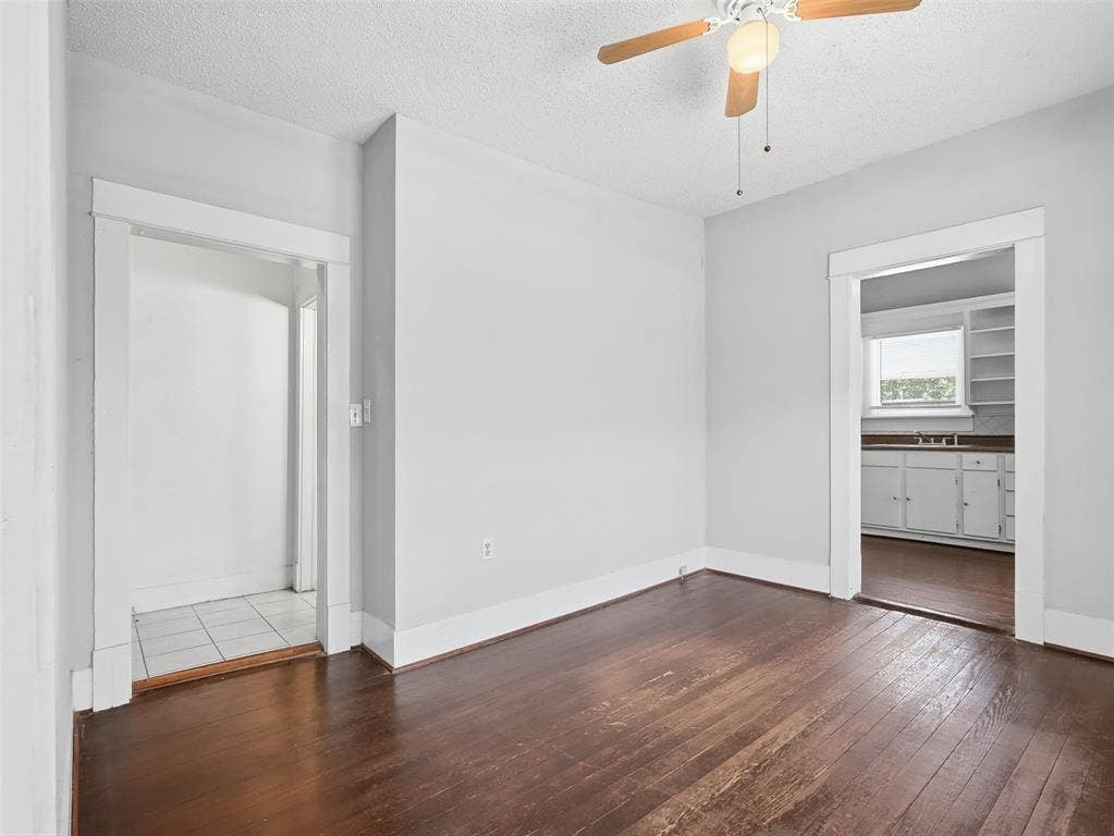 813 W 8th Street, #3, Dallas, TX 75208 813 W 8th Street, #3, Dallas, TX 75208