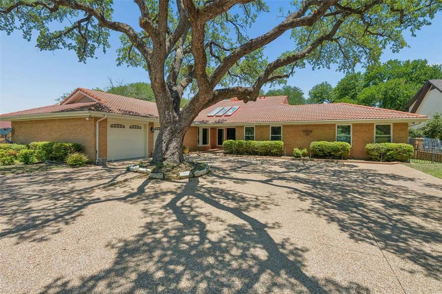 Property photo for 8937 Random Road, Fort Worth, TX