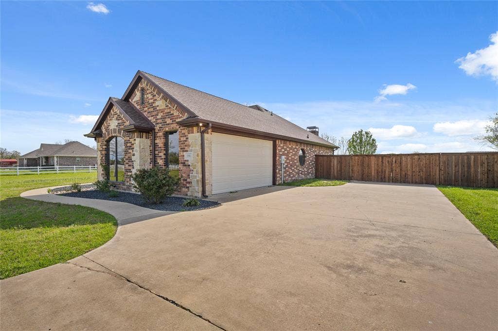 7754 County Road 275, Terrell, TX 75160 7754 County Road 275, Terrell, TX 75160
