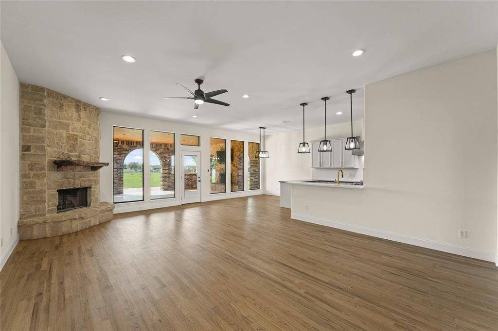 7754 County Road 275, Terrell, TX 75160 7754 County Road 275, Terrell, TX 75160