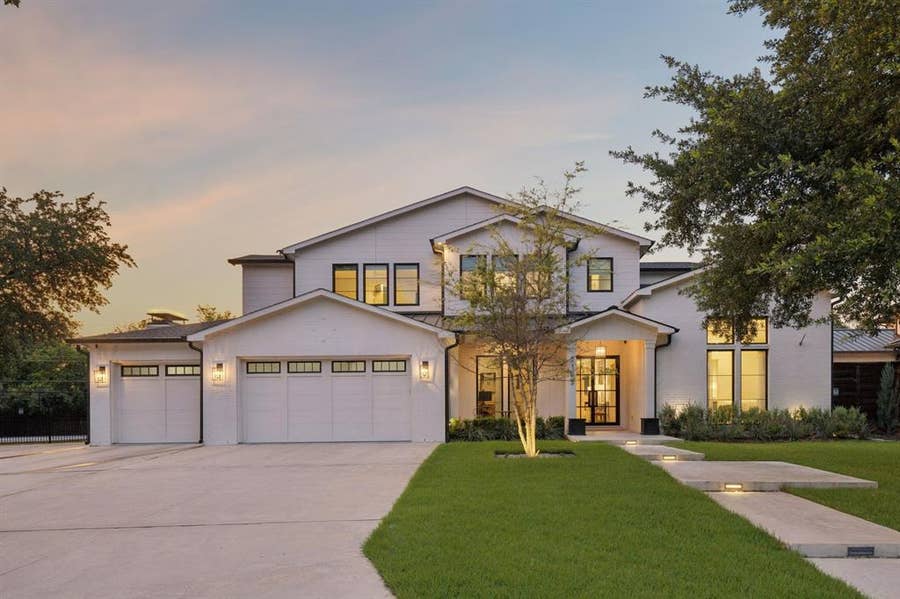 Property photo for 5105 Del Roy Drive, Dallas, TX