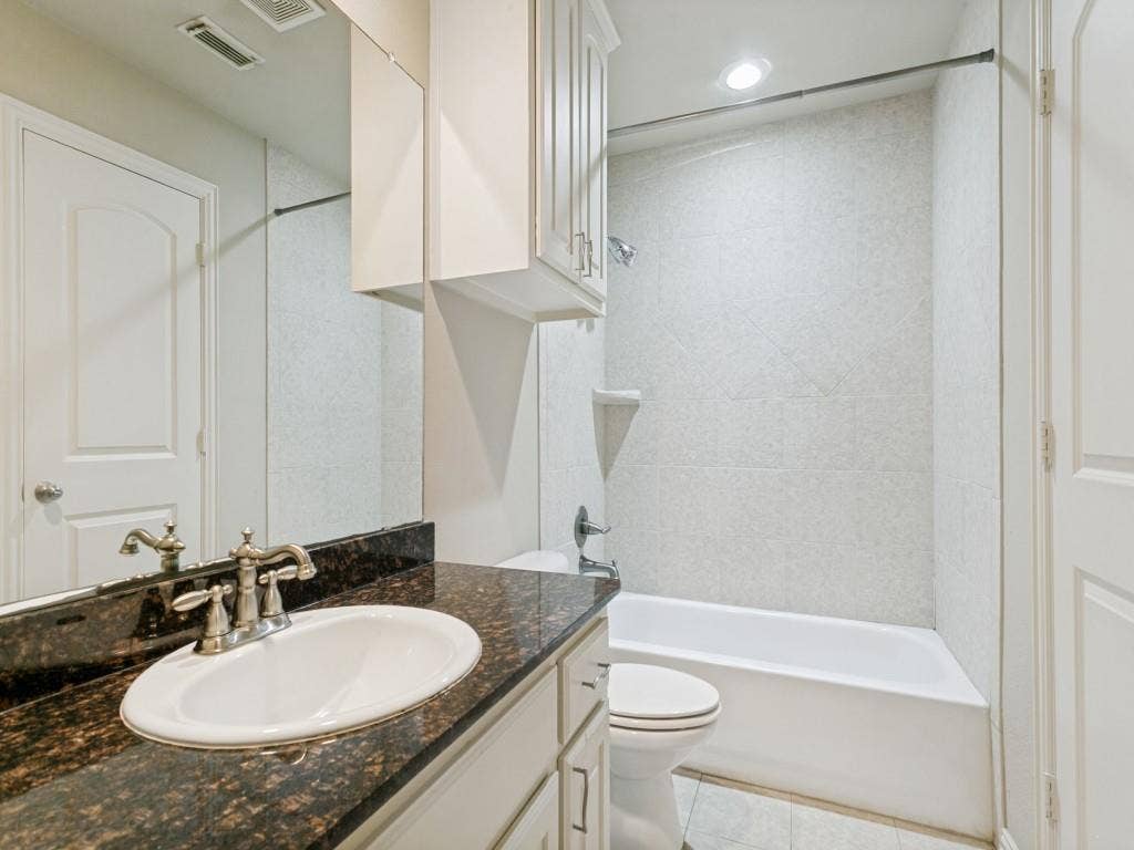 4304 Tree House Lane, Corinth, TX 76208 4304 Tree House Lane, Corinth, TX 76208