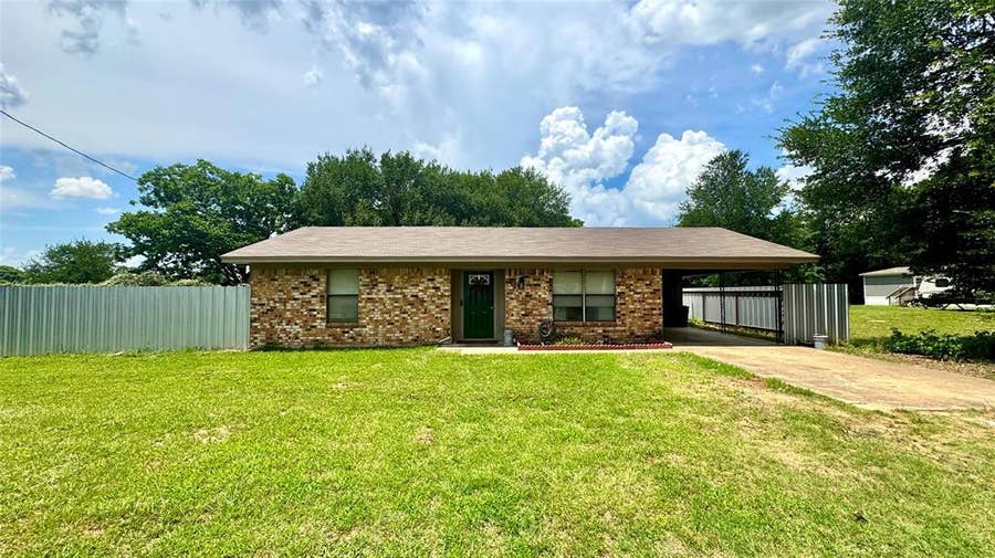 Property photo for 403 Cooper Street, Rosser, TX