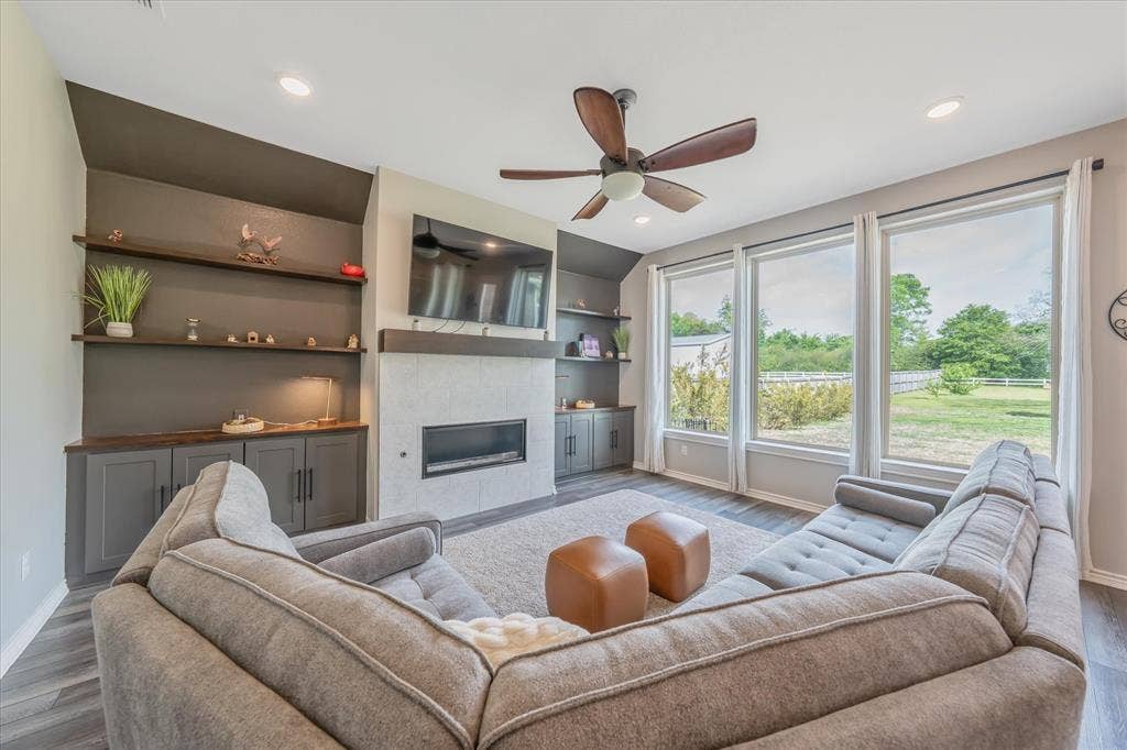 8030 Freestone Drive, Bullard, TX 75757 8030 Freestone Drive, Bullard, TX 75757
