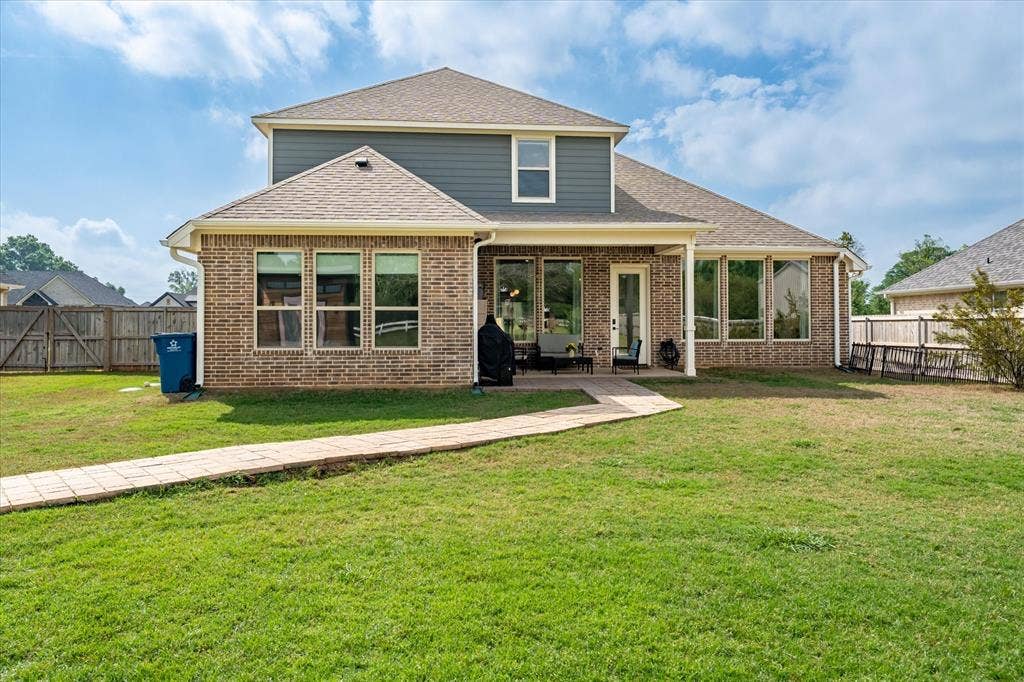 8030 Freestone Drive, Bullard, TX 75757 8030 Freestone Drive, Bullard, TX 75757