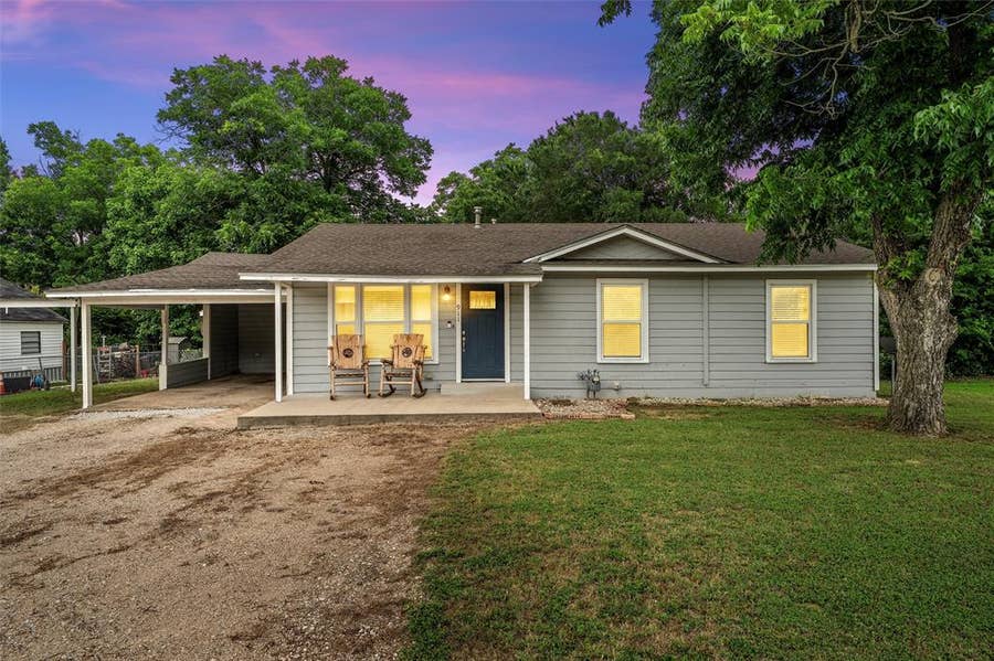 Property photo for 911 S Main Street, West, TX