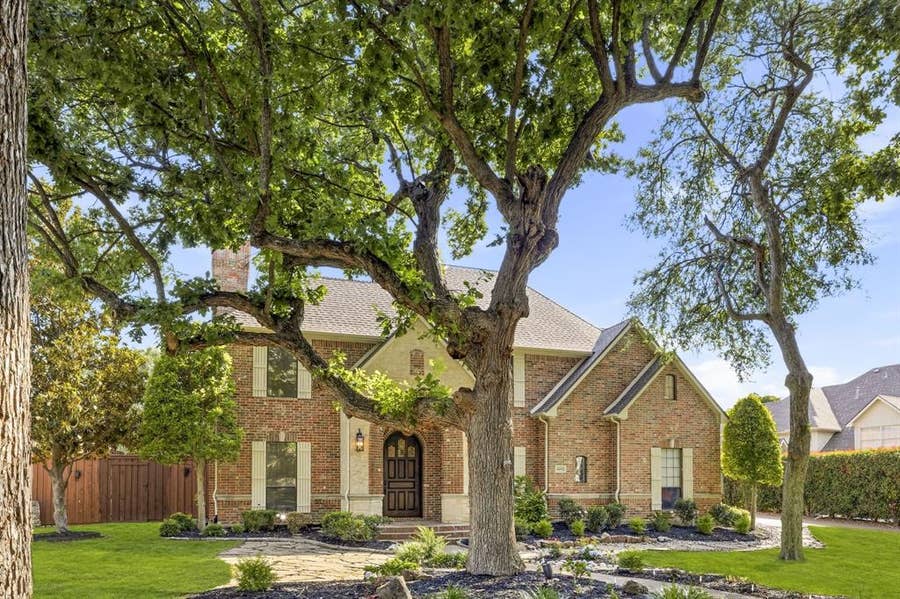 Property photo for 6604 Overlook Court, Plano, TX