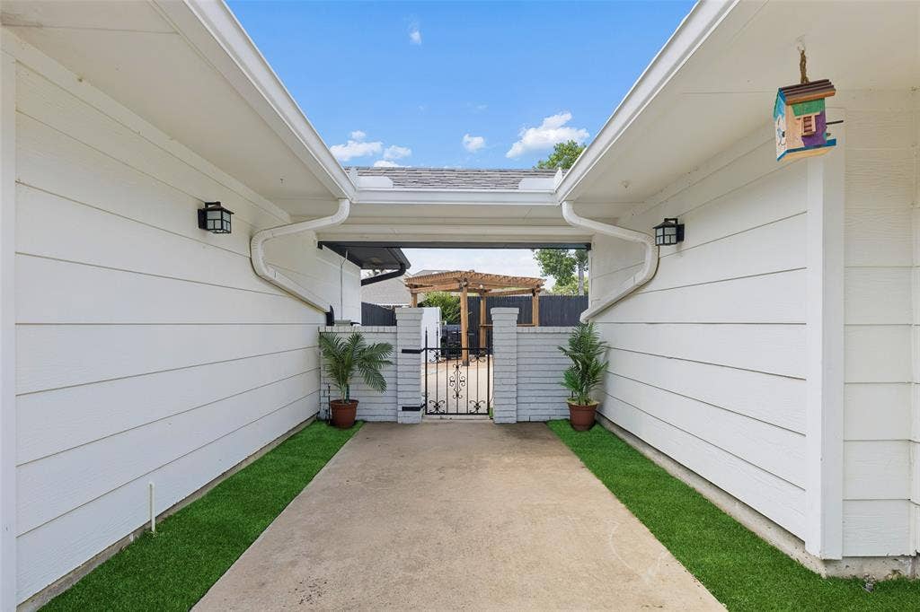 2405 Hanover Court, Rowlett, TX 75088 2405 Hanover Court, Rowlett, TX 75088