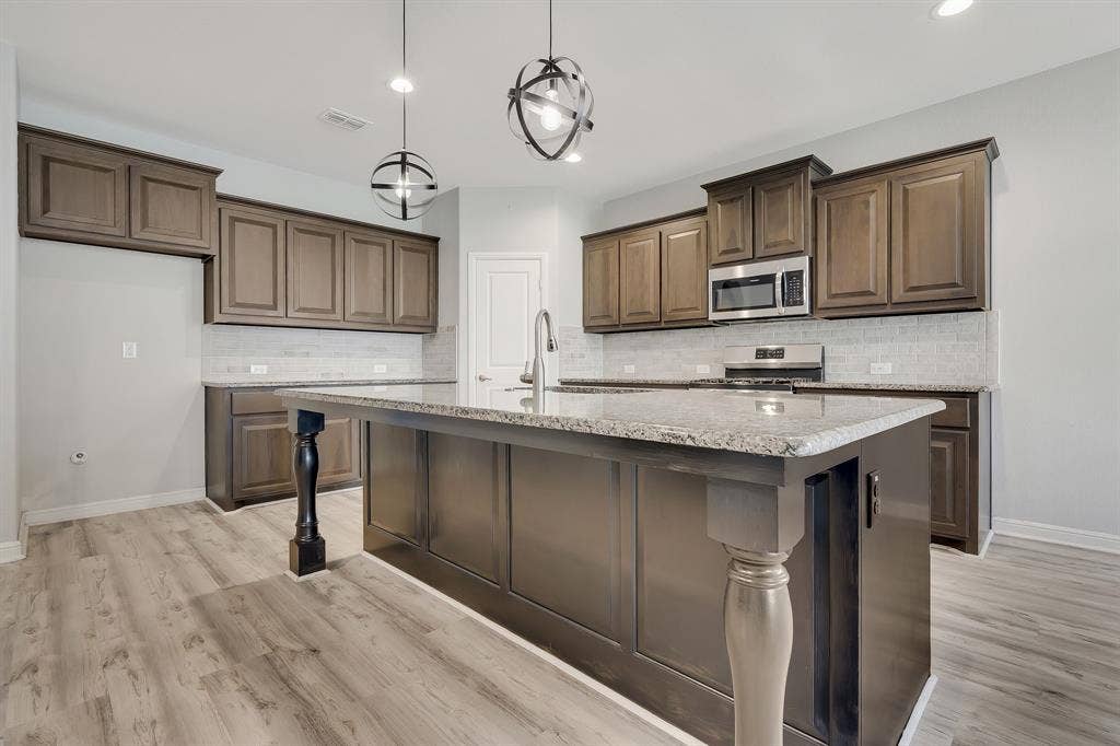 1513 Canary Lane, Argyle, TX 76226 1513 Canary Lane, Argyle, TX 76226